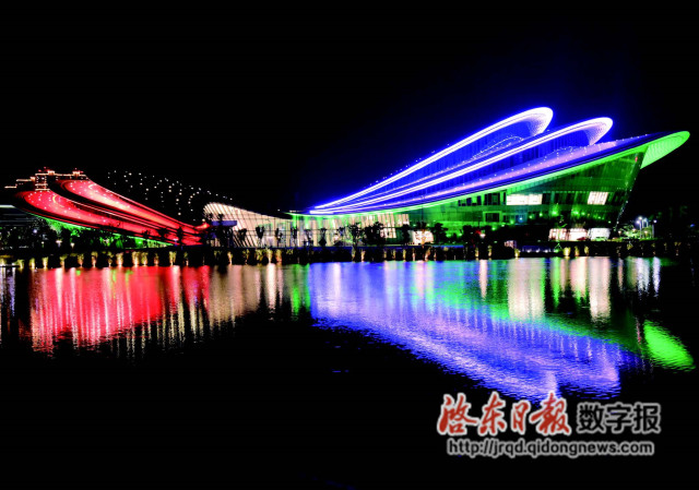 蝶湖公园夜景图片